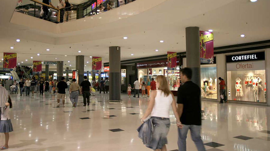 Winkelcentrum Atlántico - Vecindario