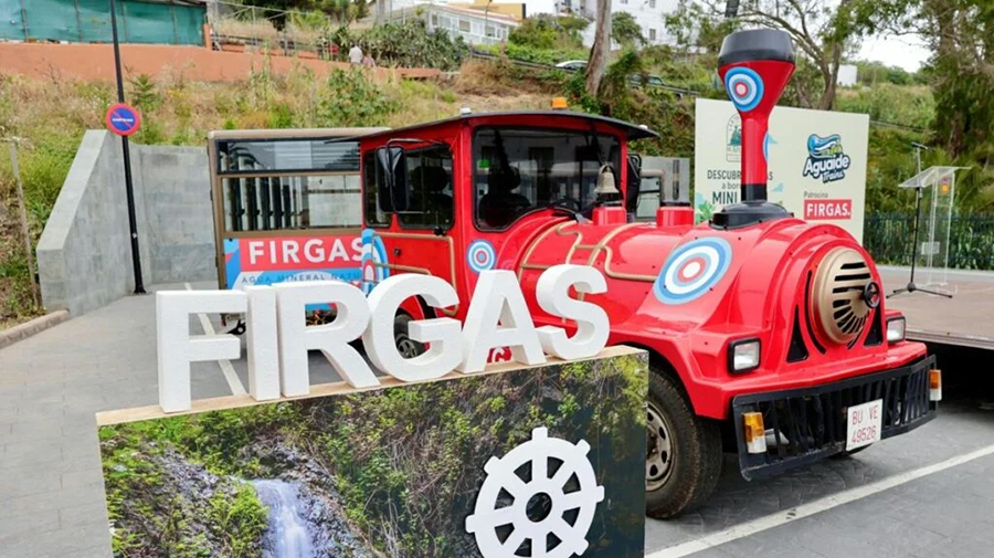 Firgas biedt met de nieuwe minitrein nu een eigen toeristische attractie